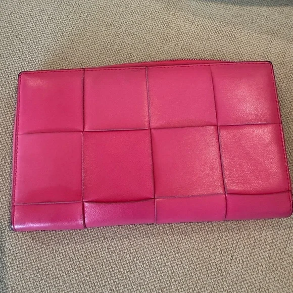 Bottega Veneta Pink Intrecciato Zip Around Wallet - Picture 4 of 11